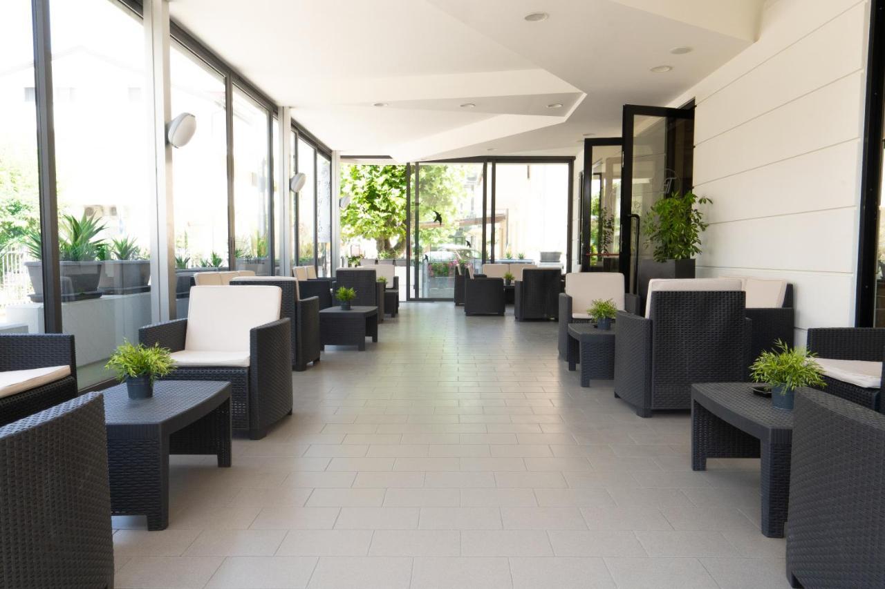 Hotel Tiglio Rimini Zewnętrze zdjęcie