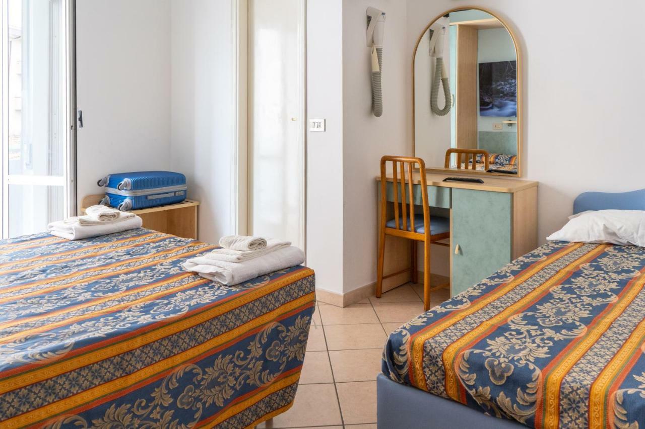 Hotel Tiglio Rimini Zewnętrze zdjęcie
