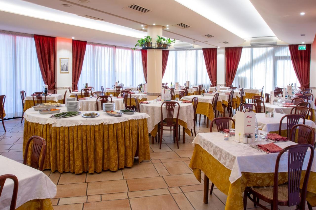 Hotel Tiglio Rimini Zewnętrze zdjęcie