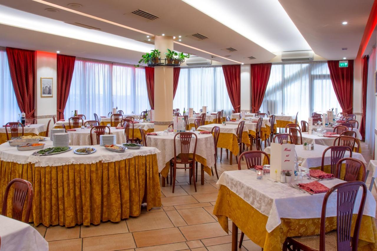 Hotel Tiglio Rimini Zewnętrze zdjęcie